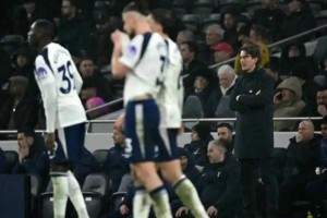 豪门热刺陷入危机！29分摇摇欲坠，13天生死战阿森纳，新帅救火刻不容缓